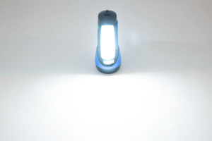 Đèn pin xách tay 2 chức năng SUNHOUSE SHE-8200 - 10 Đèn pin xách tay 2 chức năng SUNHOUSE SHE-8200 - 9