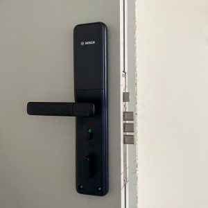 Khóa Cửa Vân Tay BOSCH ID30BKB - 18