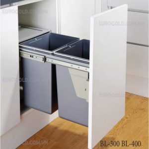 Thùng rác gắn cánh âm tủ Eurogold BL300 - 4