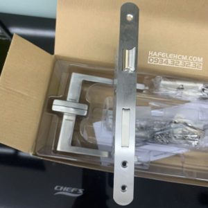 Bộ Khóa Cửa Tay Nắm Chụp DIY Hafele 499.63.803 Tay Nắm Dáng Vuông Square Shape - 68 Bộ Khóa Cửa Tay Nắm Chụp DIY Hafele 499.63.803 Tay Nắm Dáng Vuông Square Shape - 67