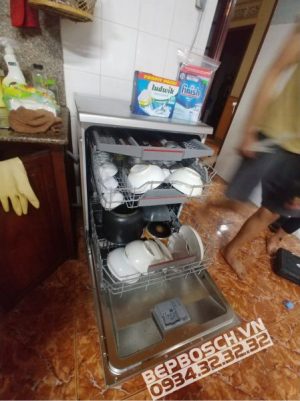 MÁY RỬA BÁT BOSCH SMS4ECI14E SERIE4 TỰ HÉ CỬA SANG TRỌNG VÀ HIỆN ĐẠI MODEL 2022 - 49