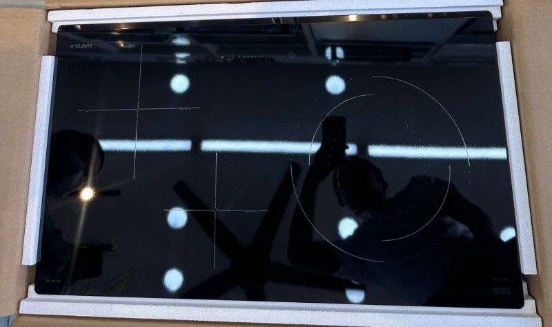 BẾP TỪ KẾT HỢP ĐIỆN HAFELE 3 VÙNG NẤU HC-M773D 536.61.705 - 221