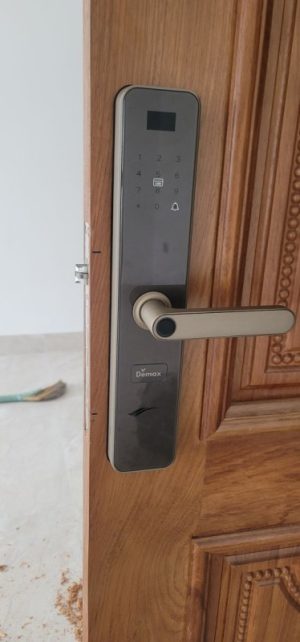 KHÓA VÂN TAY THÔNG MINH DEMAX SL630 GB