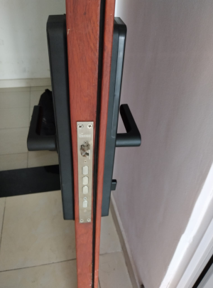 KHÓA VÂN TAY THÔNG MINH DEMAX SL630 GB