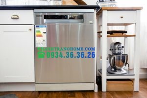 MÁY RỬA BÁT SỬ DỤNG CÔNG NGHỆ UV DIỆT KHUẨN FASTER SMS7813SUV