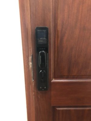 KHÓA THÔNG MINH CHUÔNG MÀN HÌNH DEMAX SL866 GS