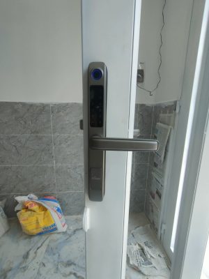 KHÓA CHỐNG NƯỚC DEMAX SL101 SV - APP WIFI