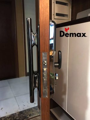 KHÓA VÂN TAY CHUÔNG MÀN HÌNH DEMAX SL868 GS