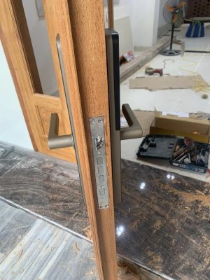 KHÓA VÂN TAY THÔNG MINH DEMAX SL630 GB