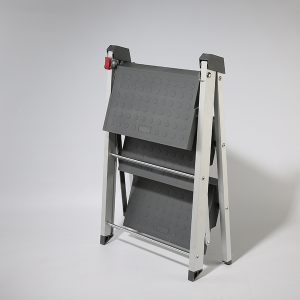 Đôn lấy đồ trên cao gấp gọn 3 tầng Grob - 4 Đôn lấy đồ trên cao gấp gọn 3 tầng Grob - 3