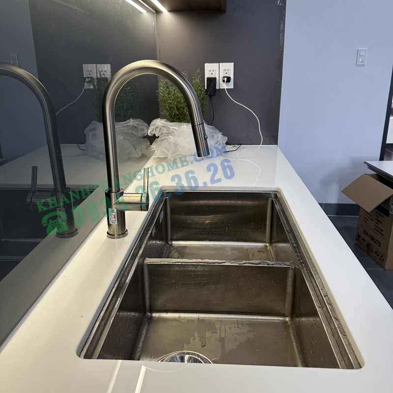 VÒI RỬA BÁT DÂY RÚT KONOX ALTO NICKEL - 120