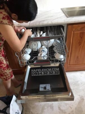 Máy Rửa Chén Âm Bán Phần Bề Mặt Thép Không Gỉ Hafele Hdw-Hi60C 533.23.120 - 91 Máy Rửa Chén Âm Bán Phần Bề Mặt Thép Không Gỉ Hafele Hdw-Hi60C 533.23.120 - 90