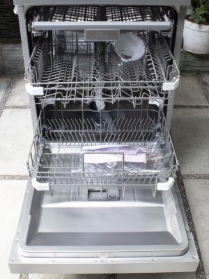 Máy rửa chén độc lập TOMATE TOM 4303-W12