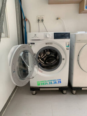 Máy giặt cửa trước 10kg UltimateCare 300 EWF1024D3WB - Trắng - 7