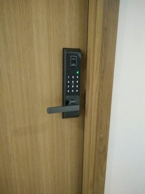 Khóa điện tử vân tay Hafele EL9000-TCS Màu đen 912.05.378 - 31 Khóa điện tử vân tay Hafele EL9000-TCS Màu đen 912.05.378 - 30