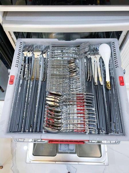 MÁY RỬA BÁT BOSCH ĐỘC LẬP SMS6ZCI42E SERIE 6 SẤY ZEOLITH 14 BỘ - 52