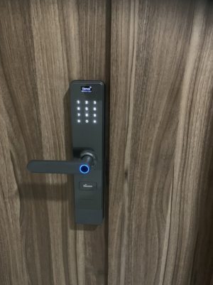 KHÓA THÔNG MINH DEMAX SL628 SG