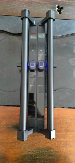 KHÓA THÔNG MINH DEMAX SL808 GS LUX