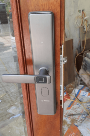 KHÓA CỬA ĐIỆN TỬ BOSCH ID 30BKB MÀU ĐEN - 28 KHÓA CỬA ĐIỆN TỬ BOSCH ID 30BKB MÀU ĐEN - 27