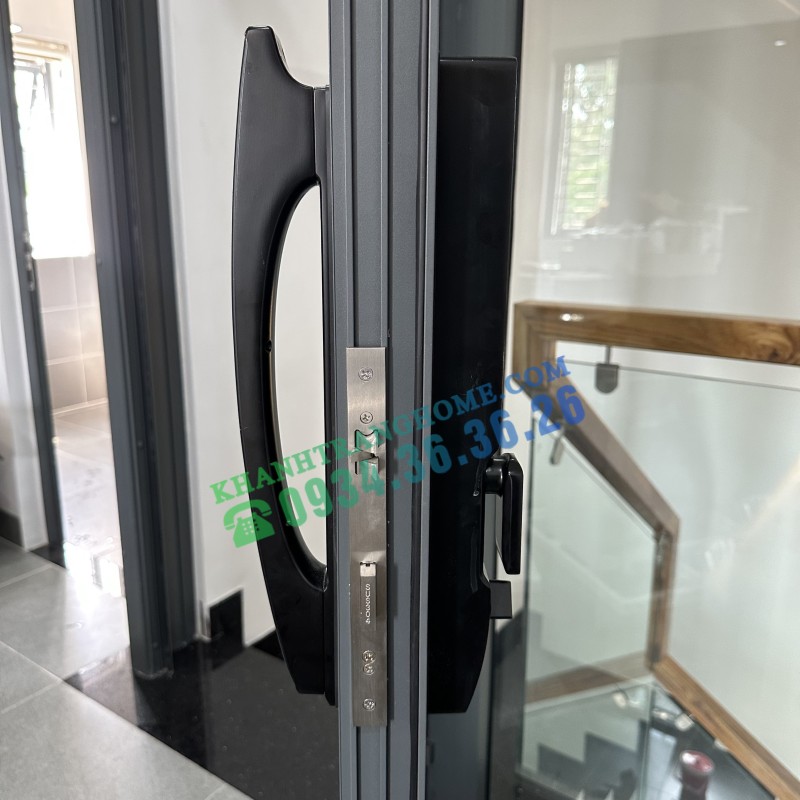 KHÓA CỬA VÂN TAY HUBERT HB CN86 BLACK - 43