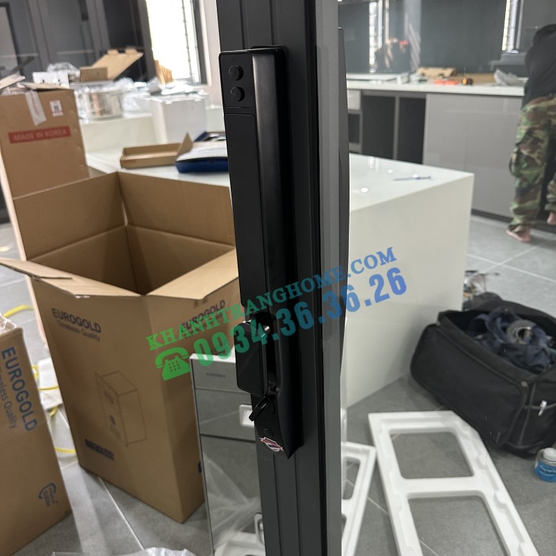 KHÓA CỬA VÂN TAY HUBERT HB CN86 BLACK - 61