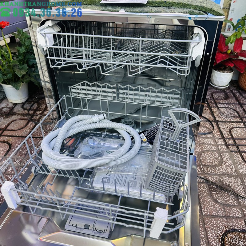 Máy rửa bát Bosch SCE52M75EU Series 6 - 133