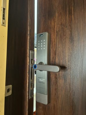 KHÓA THÔNG MINH DEMAX SL628 CB