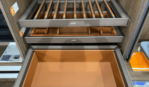 NGĂN KÉO BỌC DA ĐỂ ĐỒ GẬP GARIS GW02.8R - 16 NGĂN KÉO BỌC DA ĐỂ ĐỒ GẬP GARIS GW02.8R - 15